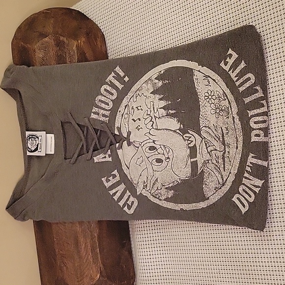 Give A Hoot Don't Pollute Tshirt - Picture 4 of 4